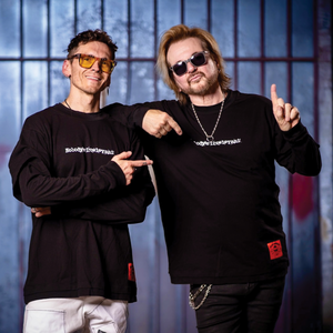 Rikki Rockett [Of Poison] x GhostCircus Double Long Sleeve Collab Tee